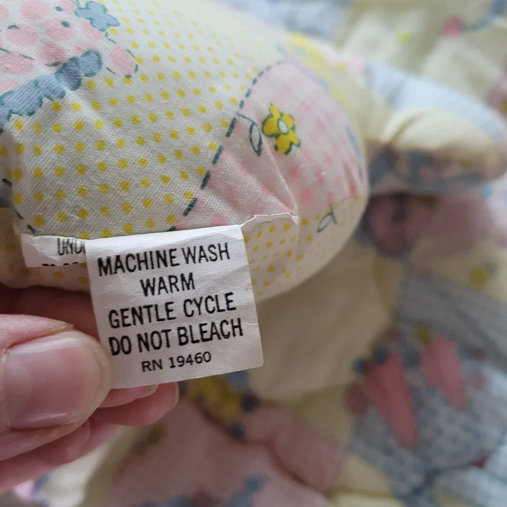 Vtg‎ 80s Quiltex Baby Quilt & Matching Animal Pillow Set - Pastel Patchwork EUC